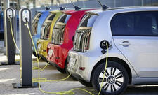 Dövlət Gömrük Komitəsinin sədri: Elektomobillər ƏDV-yə cəlb ediləcək