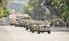 Zəfər paradı ilə bağlı Bakıda bır sıra yollarda hərəkət tam məhdudlaşdırılacaq - SİYAHI