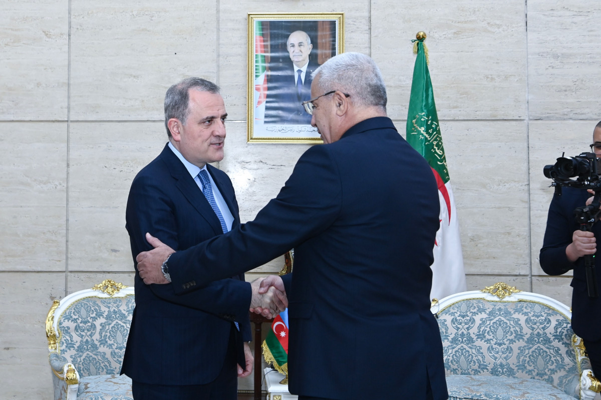 Ceyhun Bayramov Əlcəzair Xalq Milli Assambleyasının sədri ilə görüşüb