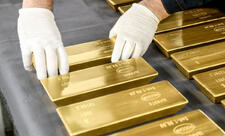 Əmtəə bazarlarında qızıl 4 000 dollardan aşağı səviyyədə ticarət olunur