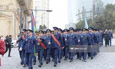 Bakıda Zəfər Günü münasibətilə hərbçilərin yürüşü keçirilib - FOTO - YENİLƏNİB