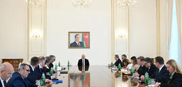 Prezident İlham Əliyev NATO nümayəndə heyətini qəbul edib