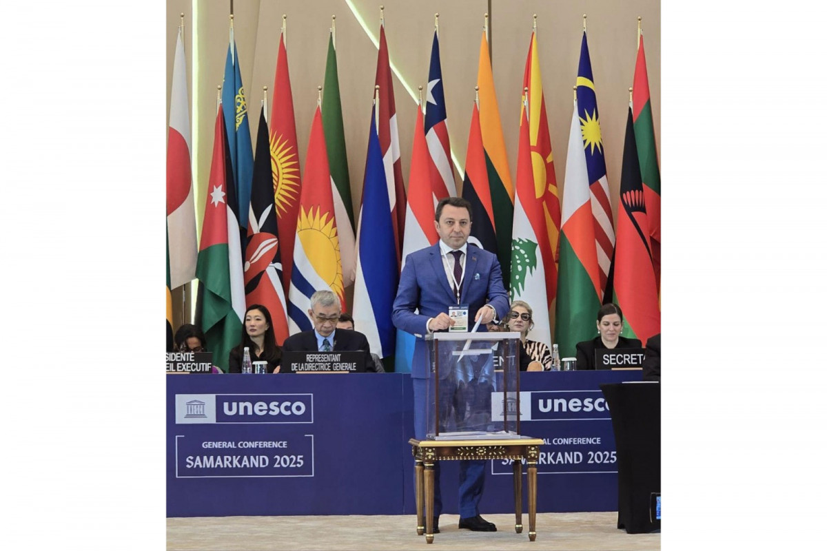 Elnur Məmmədov UNESCO Baş Konfransının 43-cü sessiyasında iştirak edib