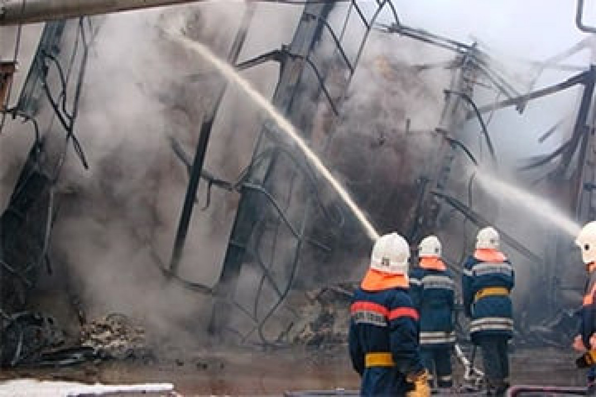 Ukrayna Rusiyada “Lukoyl”un neft emalı zavodunu dronlarla vurub