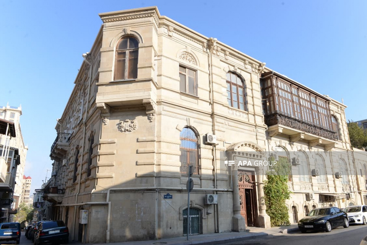 Riad Qasımov: Bakıda hansısa tarixi abidənin sökülməsinə yol verilmir