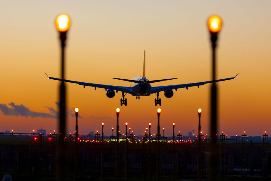 Avstraliyada eniş etdikdən sonra təyyarə alovlanıb