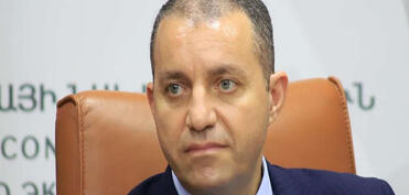 Ermənistanın sabiq iqtisadiyyat naziri saxlanılıb