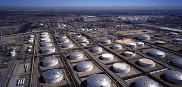 ABŞ-ın kommersiya neft ehtiyatları 420 mln. bareli ötüb