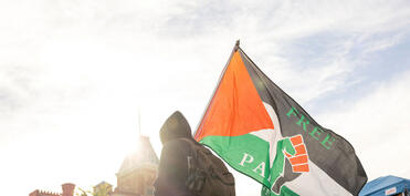 Fələstin tərəfdarları Berlində ZDF ofis binasını zəbt ediblər