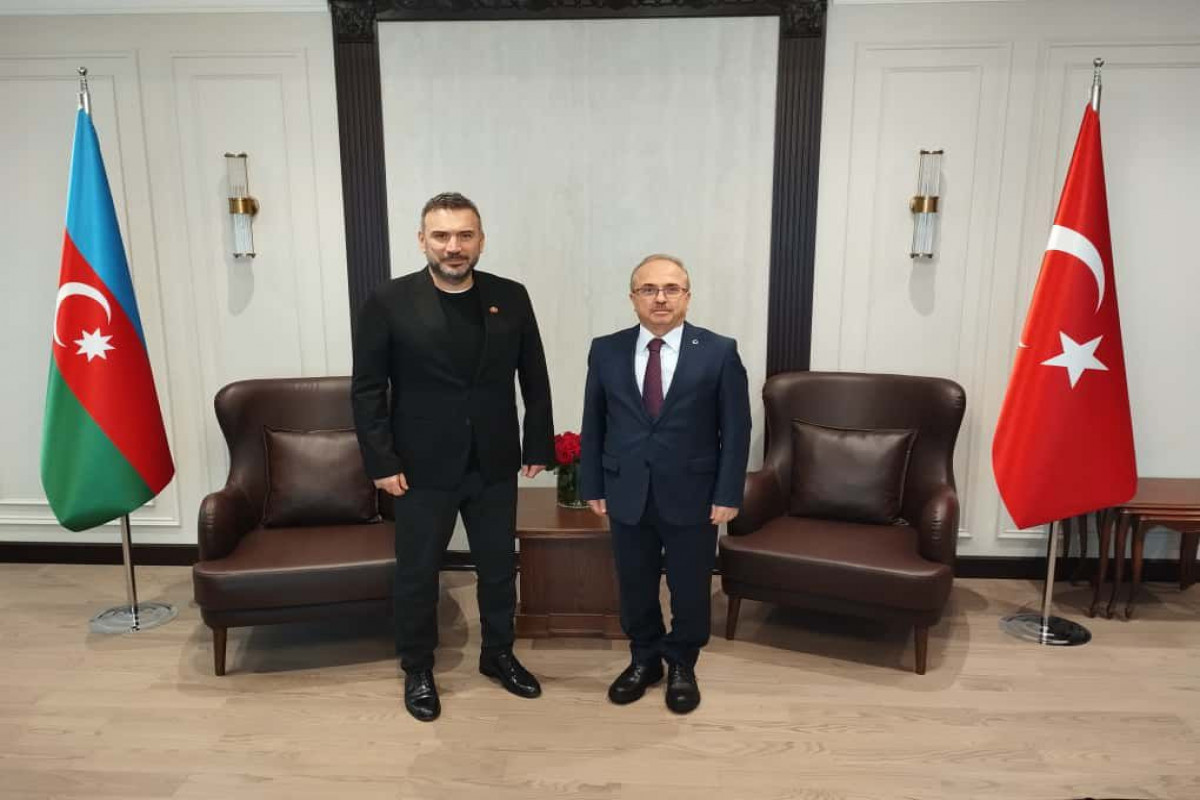 Türkiyə səfiri Ertem Şenerlə görüşüb