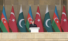 Şahbaz Şərif: Torpaqların azadlığı uğrunda mübarizədə Pakistan Azərbaycanın yanında qaya kimi dayandı