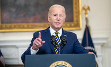 Bayden Trampın ABŞ-ı rüsvay etdiyini deyib