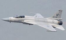 Bakıda hərbi paradda "JF-17" çoxməqsədli qırıcı təyyarələr nümayiş olunub