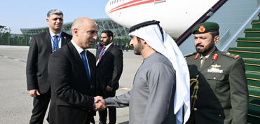 Birləşmiş Ərəb Əmirliklərinin müdafiə naziri Azərbaycana gəlib
