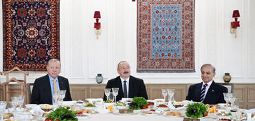 Azərbaycan, Türkiyə və Pakistan liderləri birgə nahar ediblər