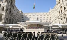 “Zəfər paradı strateji həmrəyliyin simvolu kimi idi”