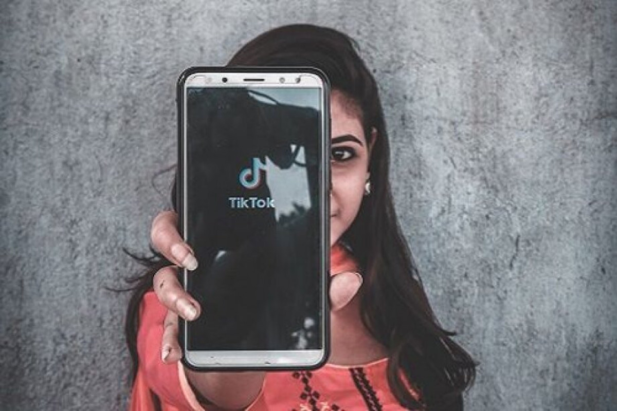 Malidə “TikTok” paylaşımlarına görə gənc qadın edam edilib