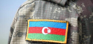 Müdafiə Nazirliyinin hərbi qulluqçularının aylıq vəzifə maaşlarının məbləğlərində dəyişikliklər edilib