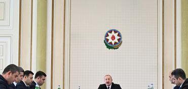 Hər bir rəhbər şəxs üçün əsas meyarlar xalqa xidmət etmək, xalqla bir yerdə olmaqdır