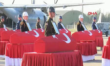 Təyyarə qəzasında həlak olan 20 hərbçi üçün hərbi vida mərasimi keçirilir