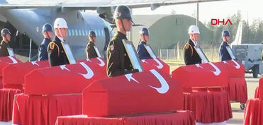 Təyyarə qəzasında həlak olan 20 hərbçi üçün hərbi vida mərasimi keçirilir