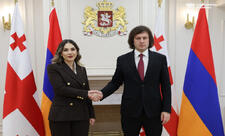 Kobaxidze erməni nazirlə Cənubi Qafqazda sülhün vacibliyini müzakirə edib