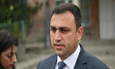 Paşinyanın partiyasının namizədi Eçmiədzində keçirilən yerli seçkilərdə qalib gəlib