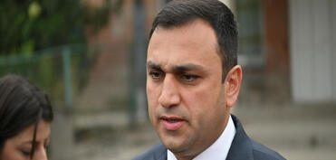 Paşinyanın partiyasının namizədi Eçmiədzində keçirilən yerli seçkilərdə qalib gəlib