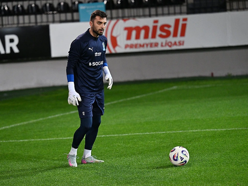 Aydın Bayramov: "Meydanda olarkən qarşındakı futbolçunun ulduz olmasını hiss etmirsən" - MÜSAHİBƏ