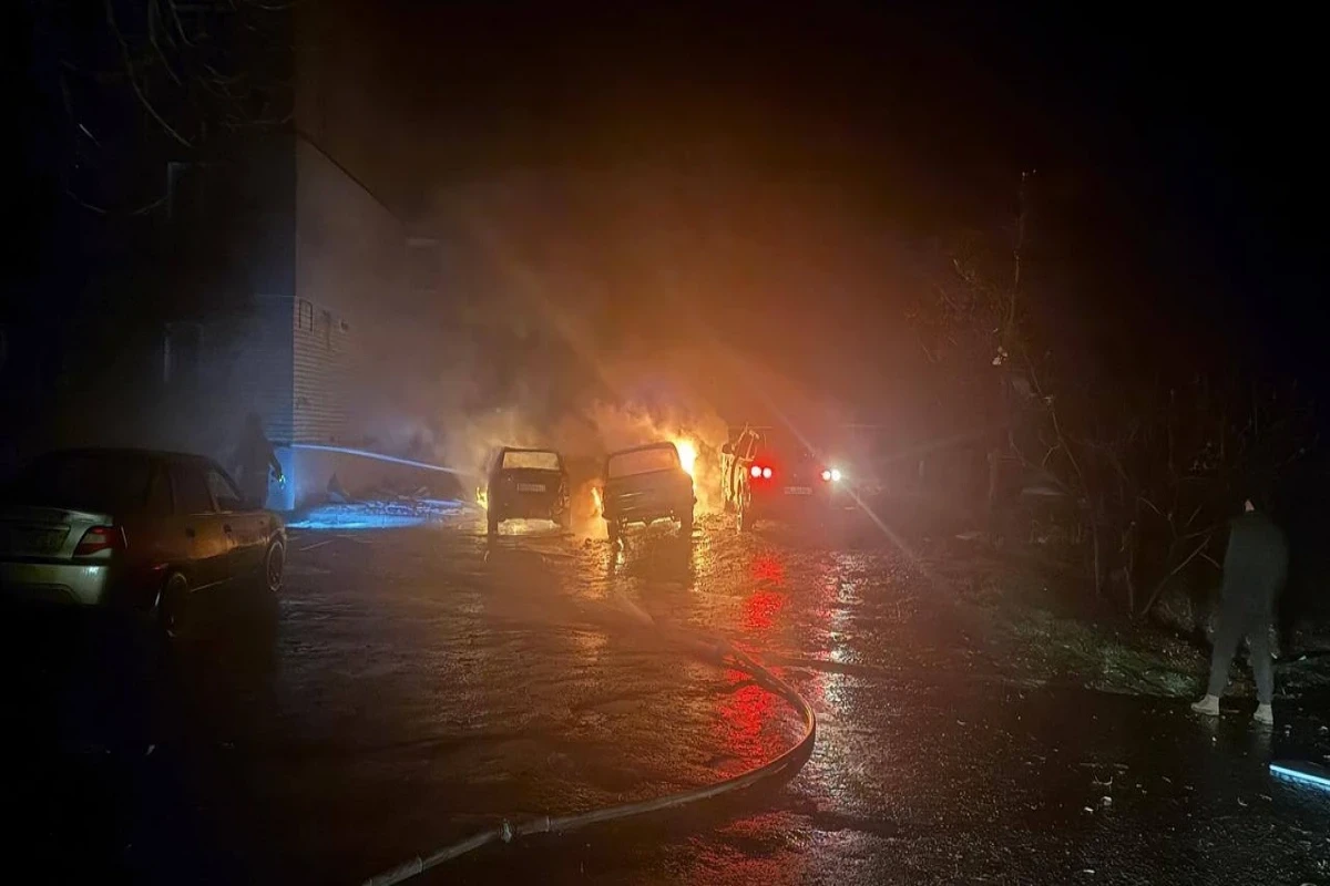 Rusiya Xarkova zərbələr endirib, 3 ölü, 10 yaralı