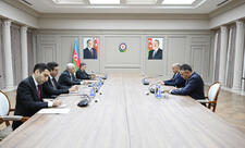 Əli Əsədov Beynəlxalq Su İdman Növləri Federasiyasının prezidenti ilə görüşüb