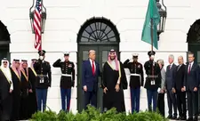 Tramp Ağ Evdə Məhəmməd bin Salmanı qəbul edib