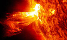 Günəş plazma buludu ulduzlararası obyektlə toqquşacaq