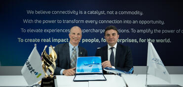 AZAL və “Viasat” təyyarələrin yüksəksürətli internetlə təchiz edilməsinə dair saziş imzalayıb