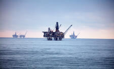 Azərbaycan nefti ucuzlaşıb