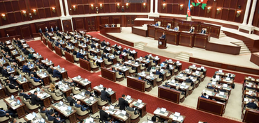 Milli Məclisin plenar iclasında 2026-cı ilin dövlət büdcəsi layihəsinin müzakirəsi davam etdirilir