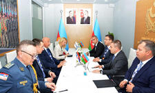 Azərbaycan müdafiə nazirinin müavinləri "Dubay Aviaşou - 2025" sərgisində iştirak ediblər