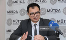 Nurlan İsmayılbəyli: Müəllim üçün 2000 manatlıq artım aylıq yox, illik stimullaşdırıcı məbləğdir  - MÜSAHİBƏ