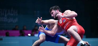 İslamiada: Azərbaycan güləşçisi gümüş medal qazanıb