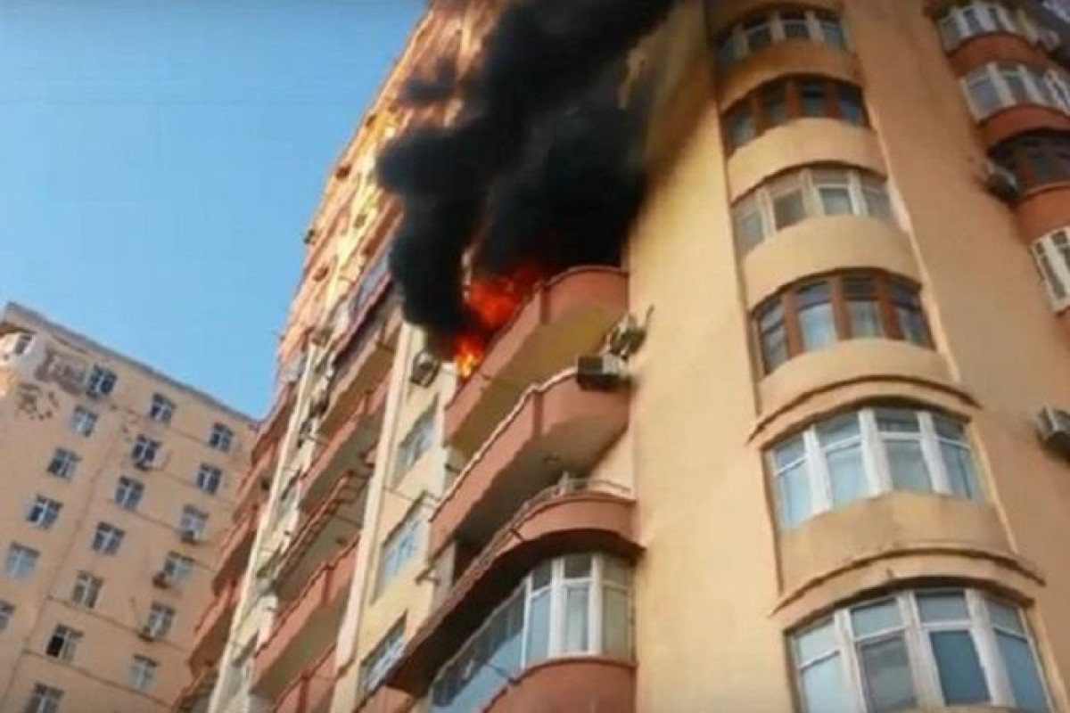Bakıda çoxmərtəbəli yaşayış binasında yanğın baş verib