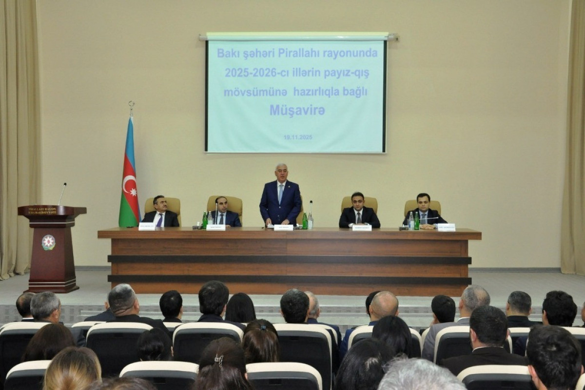 Paytaxtın daha üç rayonunda qarlı havalara hazırlıqla bağlı müşavirələr keçirilib