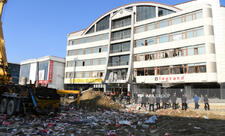 Bakıda biznes mərkəzində partlayış baş verib, xəsarət alanlar var - YENİLƏNİB-4 - FOTO - VİDEO