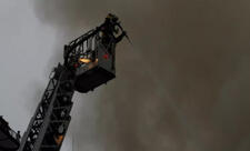 Yaponiyada bir həftədir böyük yanğını söndürmək mümkün olmayıb