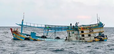 İndoneziya batmış balıqçı gəmisinin 11 ekipaj üzvünü axtarır