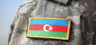 Zabitlərin dinc dövrdə həqiqi hərbi xidmət müddəti 6 ay azaldılır