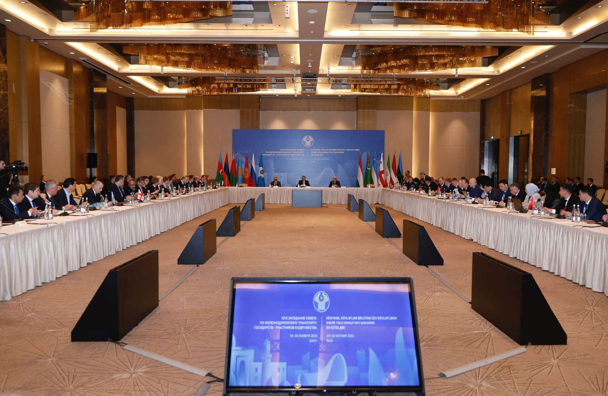 Bakıda MDB Dəmir Yolu Nəqliyyatı Şurasının 83-cü iclası işə başlayıb