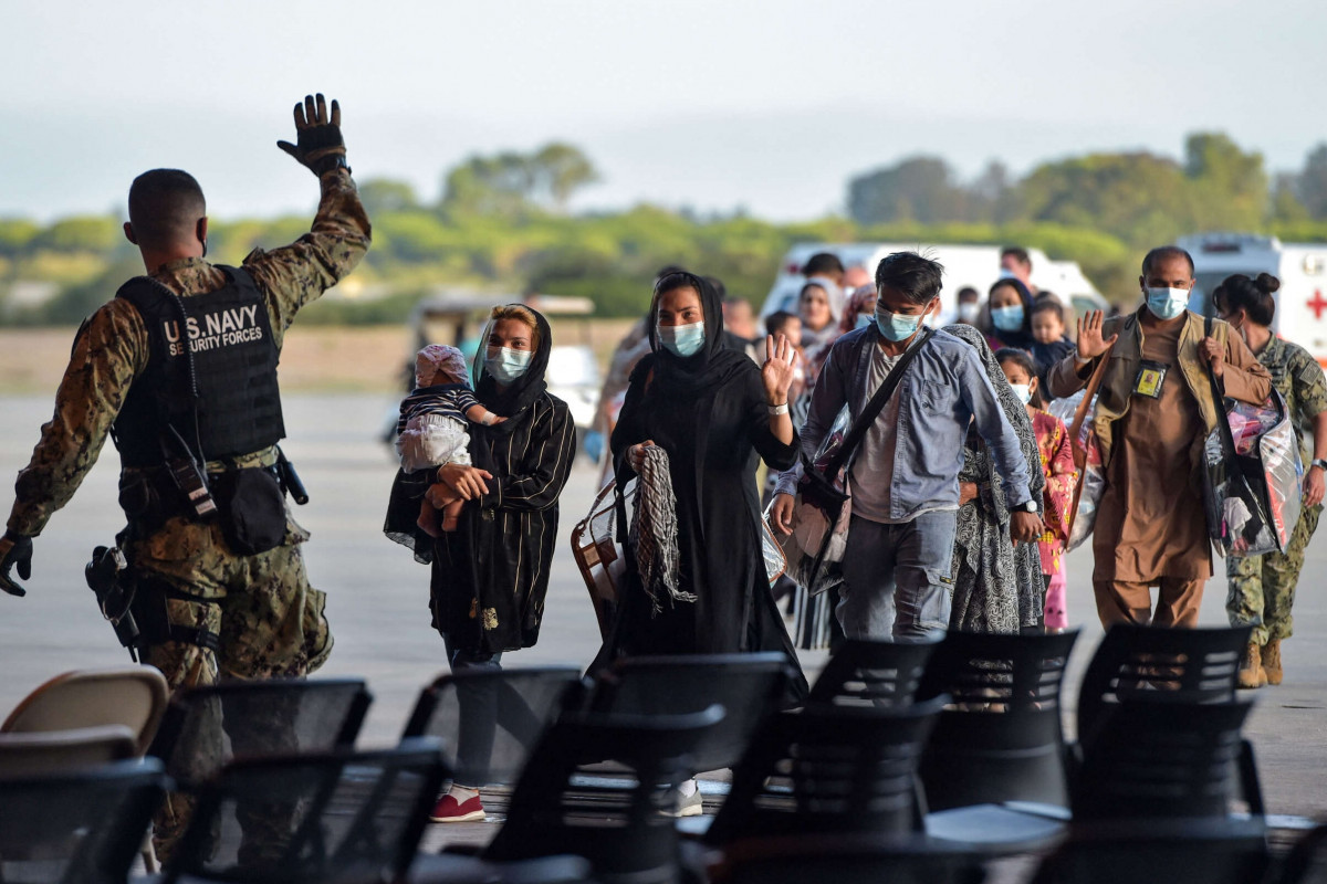 Tramp Bayden dövründə qəbul edilən 200 min qaçqının yenidən yoxlanılmasını əmr edib