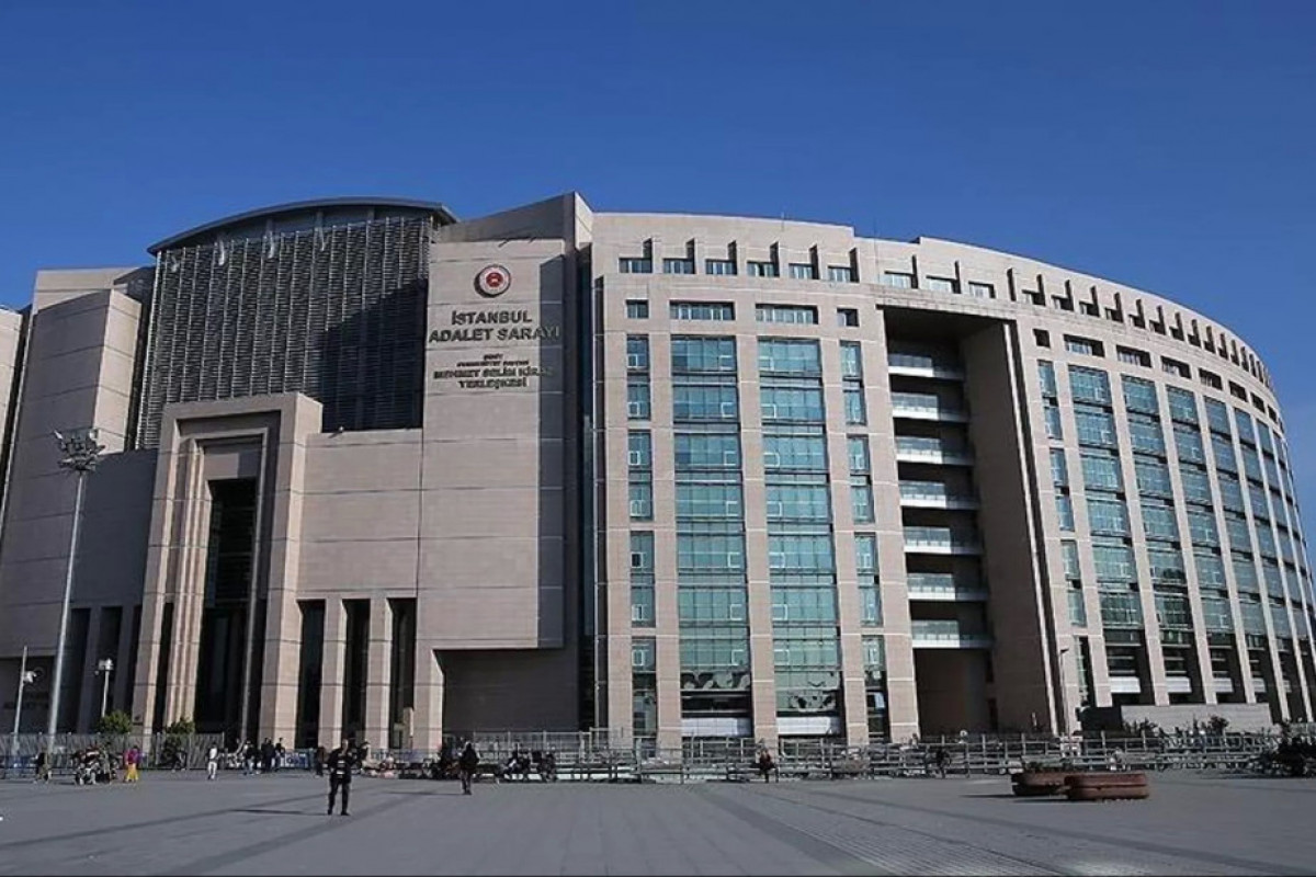 İstanbul Böyükşəhər Bələdiyyəsinə qarşı korrupsiya ittihamlı iddianamə məhkəmə tərəfindən qəbul edilib