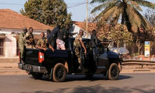 Qvineya-Bissauda çevriliş olub, prezident həbs edilib