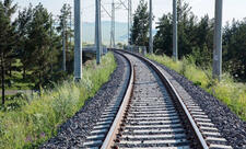 Çində qatarın insanlara çırpılması nəticəsində on bir nəfər həlak olub